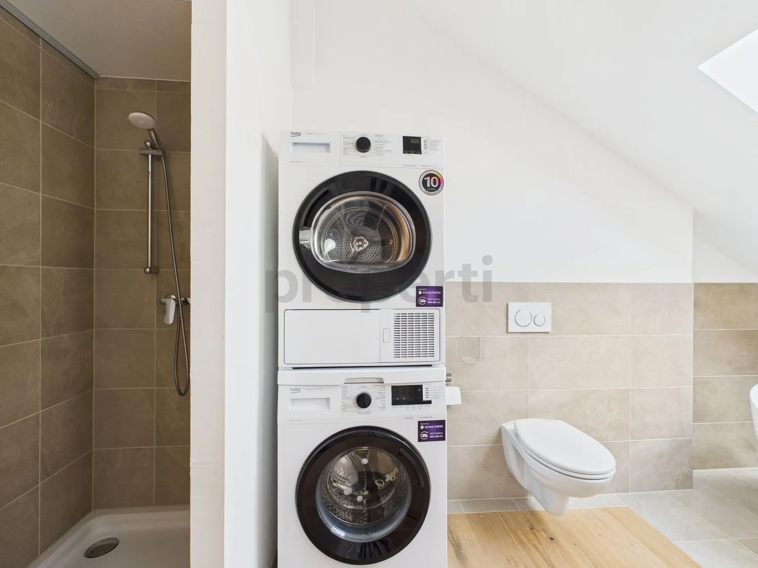 Charmante Neubauwohnung im Dachgeschoss in Grossdietwil  modern, ländlich & einzigartig