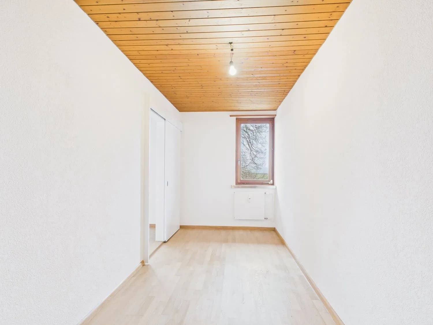 Komplett sanierte 5-Zimmer-Wohnung mit Terrasse in Wenslingen BL