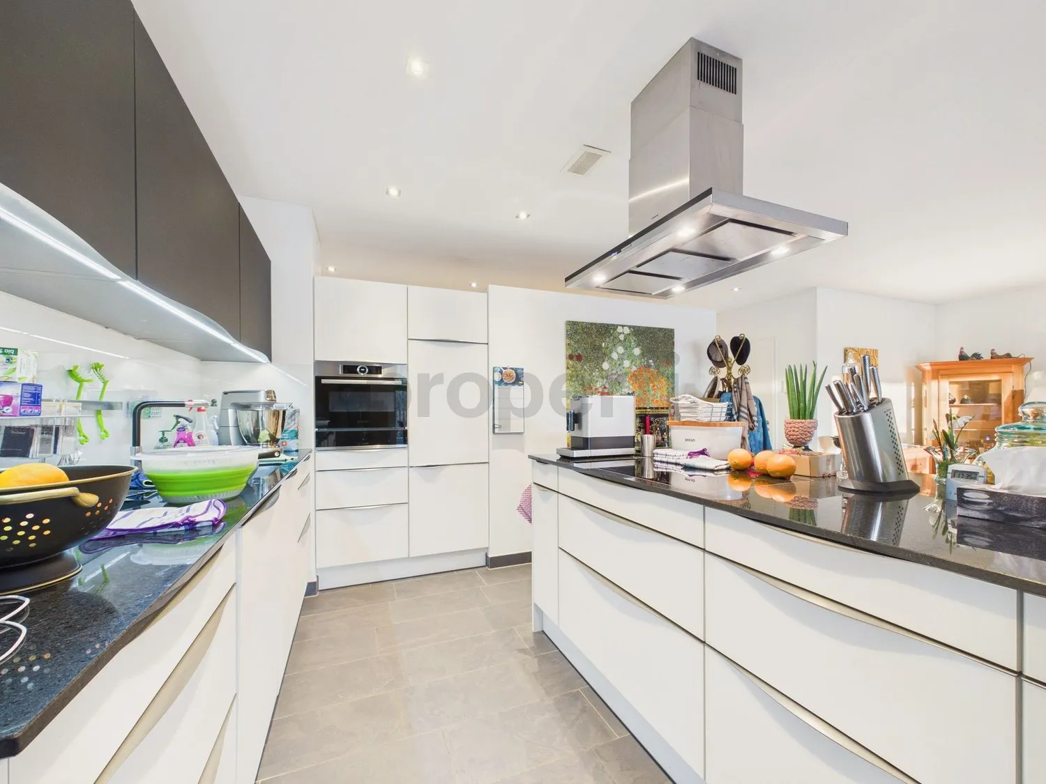 Moderne 4.5-Zimmer-Wohnung mit Balkon, Dachsen