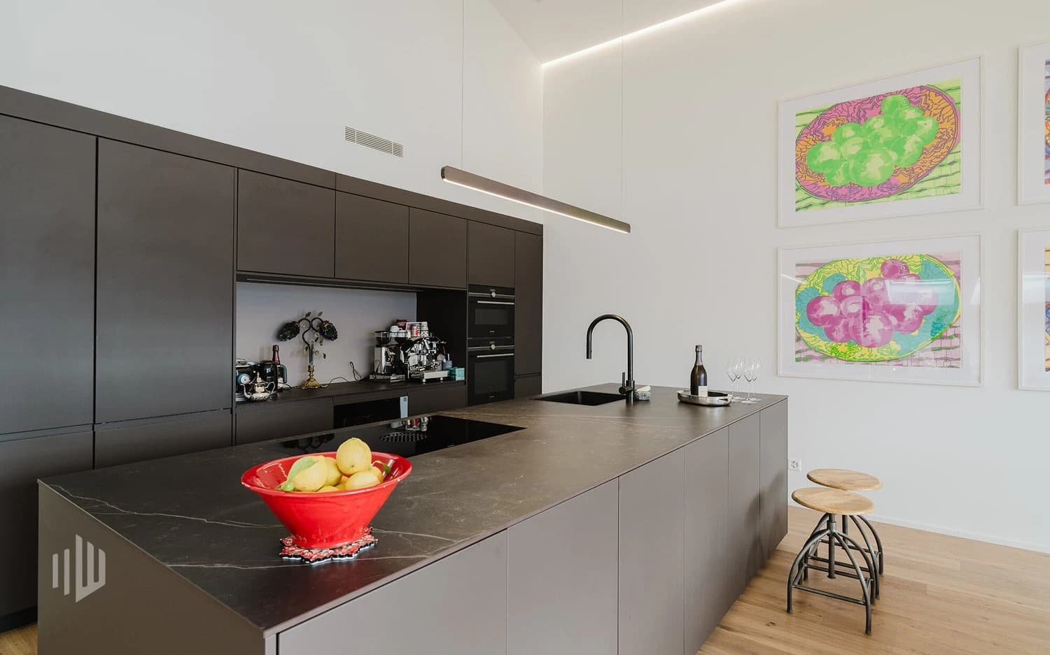 ImmoWyss -  Exklusive Dachwohnung im "Lake Spirit"  über dem Thunersee