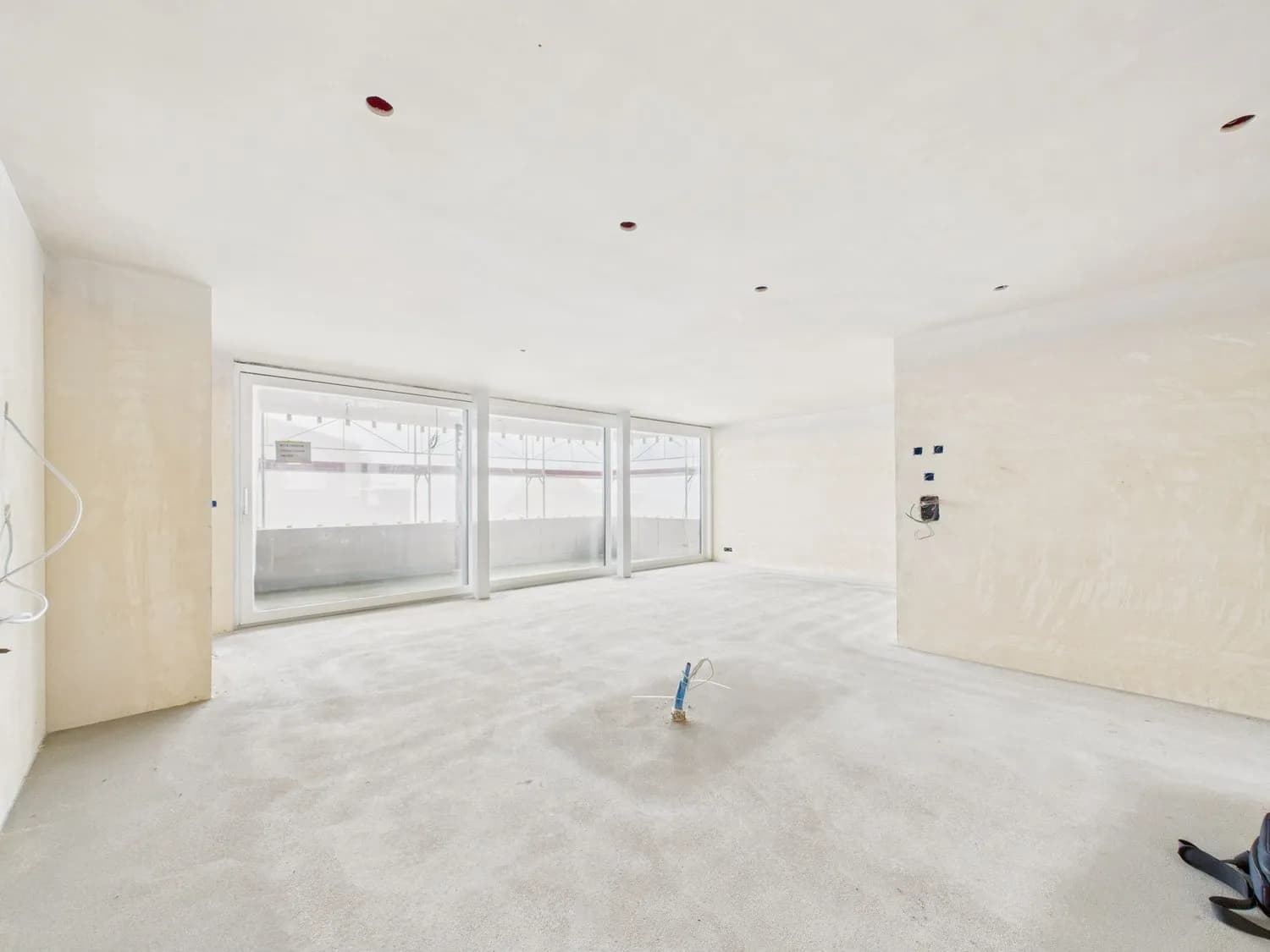 Moderne 5.5-Zimmer Neubauwohnung in Sattel