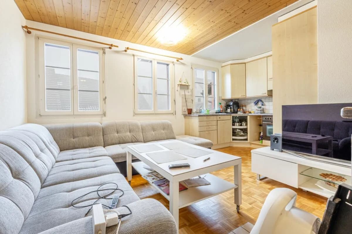 Potenzialreiches Bauernhaus mit drei Wohneinheiten und Scheune