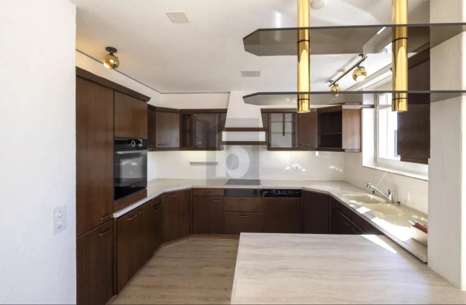 EINZIGARTIG MIT HERRLICHER SEESICHT