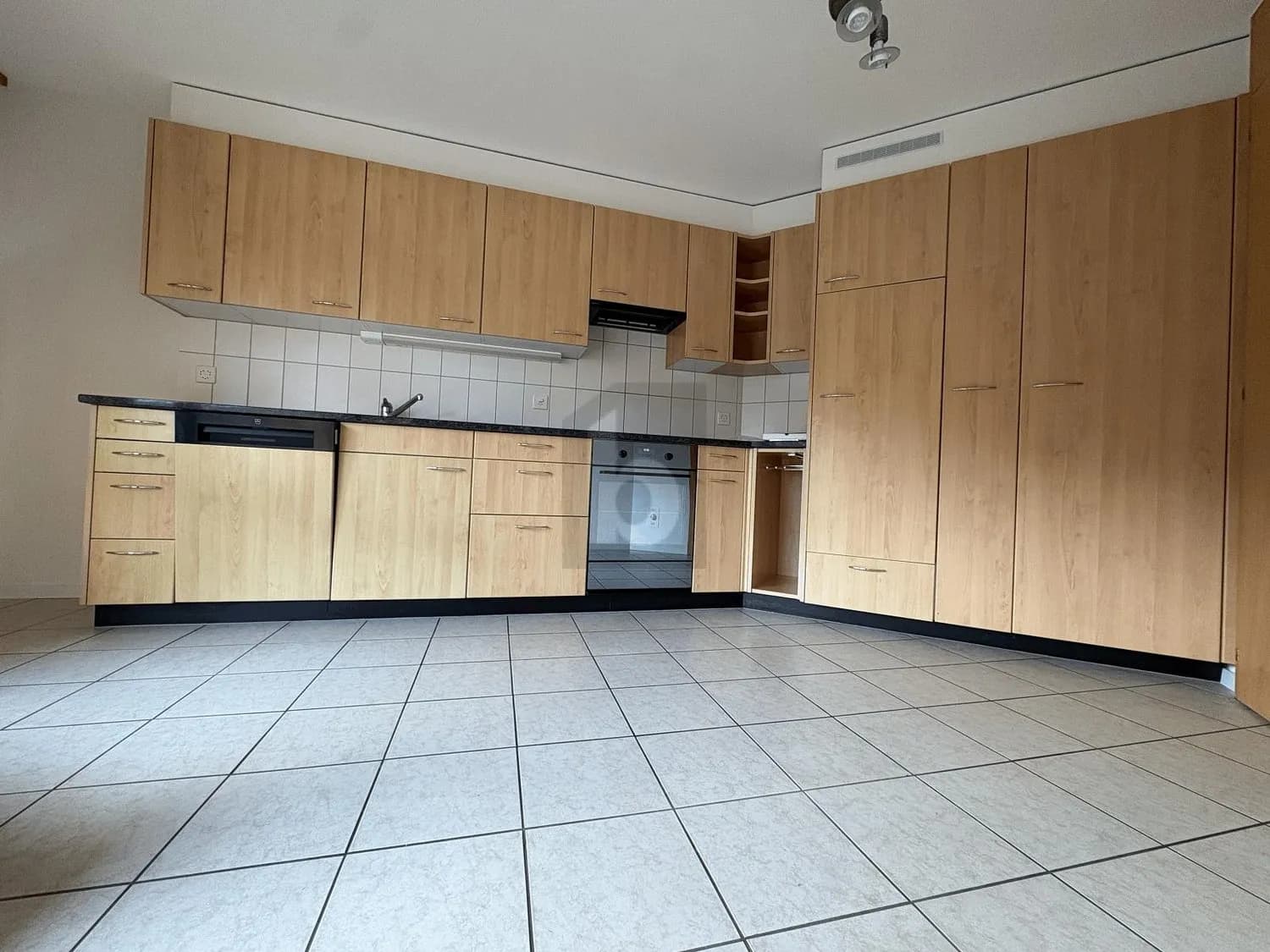 PRAKTISCHER GRUNDRISS MIT 2 BALKONEN!