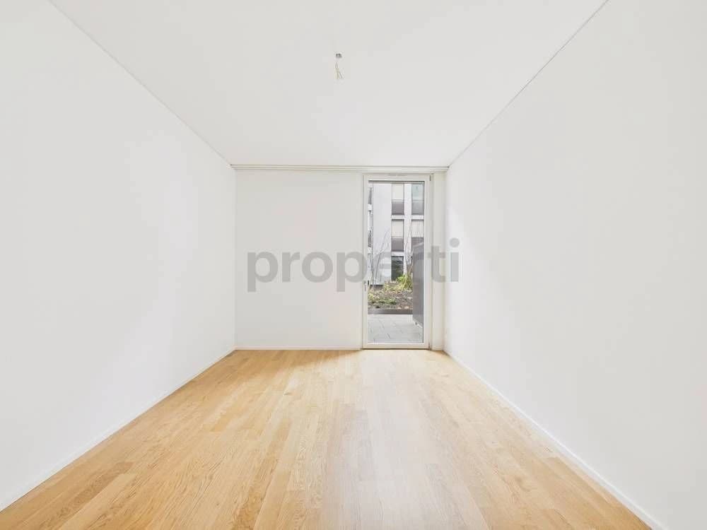 Moderne 2.5-Zimmer-Wohnung mit Balkon, Basel