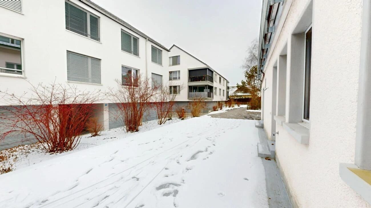 Modernes Wohnen mit viel Raum - 177 m², Südbalkon & grosszügiger Sitzplatz in Müllheim