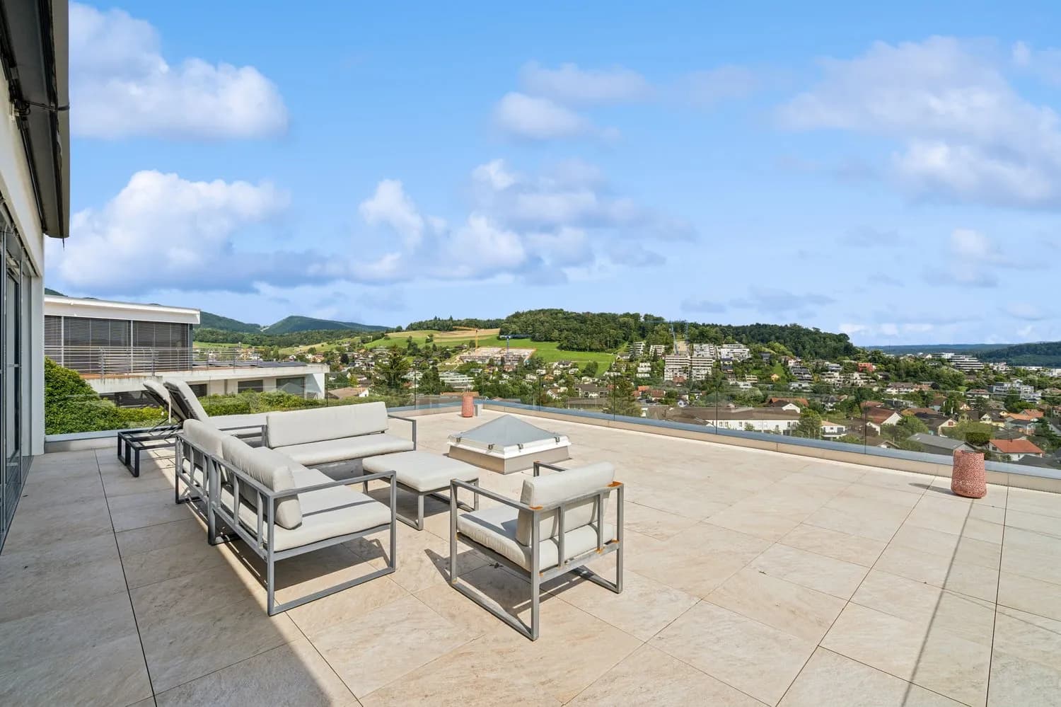 Grosszügiges Einfamilienhaus mit Weitsicht und viel Raum zum Leben