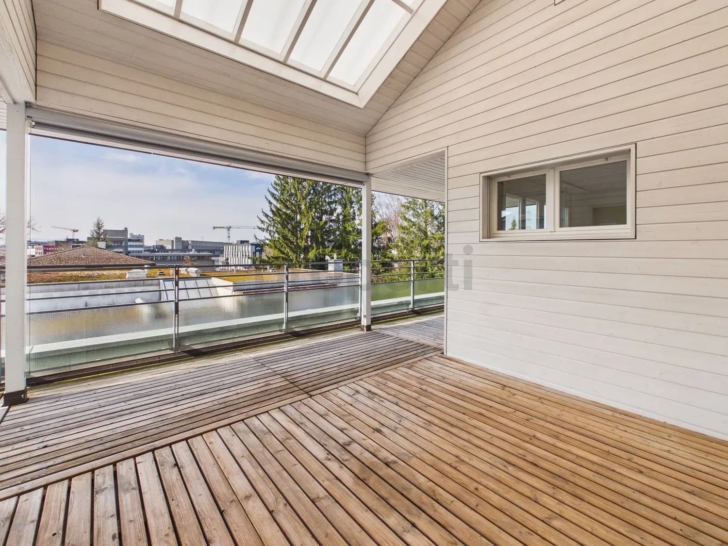 Einzigartige 4.5-Zimmer-Maisonette Wohnung mit mehreren Balkonen in Zug