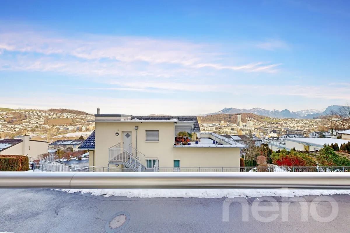 Helle 1.5-Zimmerwohnung mit Balkon in Kriens