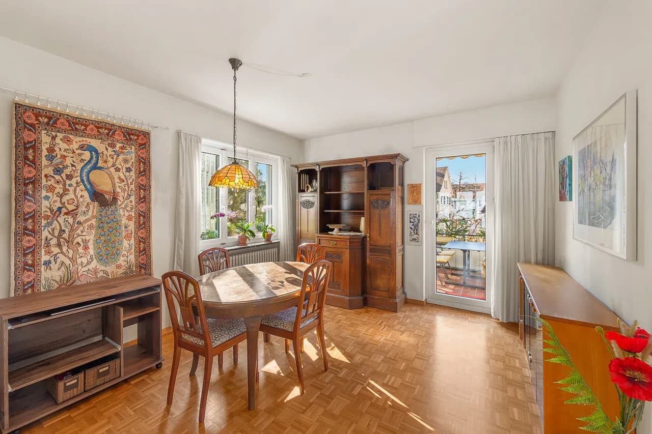 Charmantes Reiheneckhaus - Familienleben mit Garten mitten in Riehen