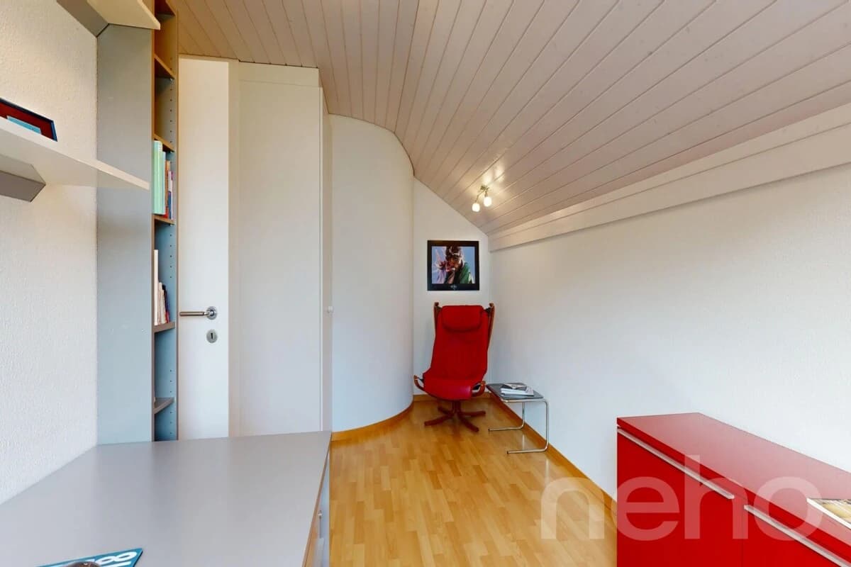 Freistehendes Einfamilienhaus in Hanglage in Rudolfstetten