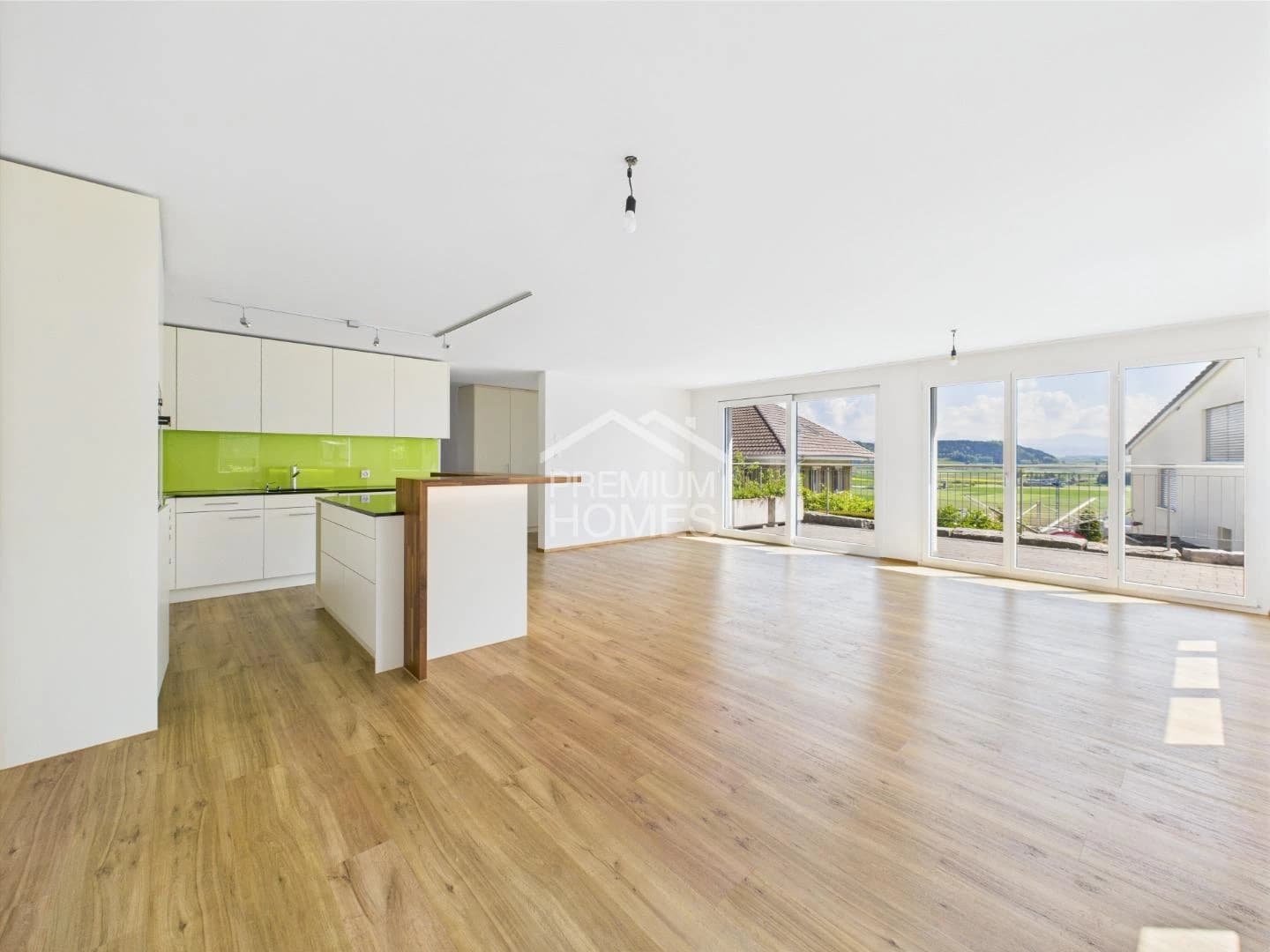 Einziehen & Geniessen - Exklusiv wohnen auf einer Etage!