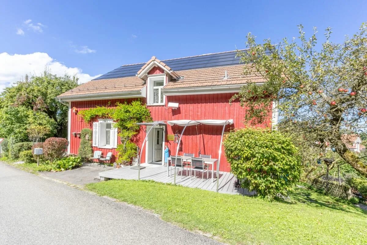 Historisches Juwel: 7-Zimmer-Einfamilienhaus mit vielseitigem Raumangebot