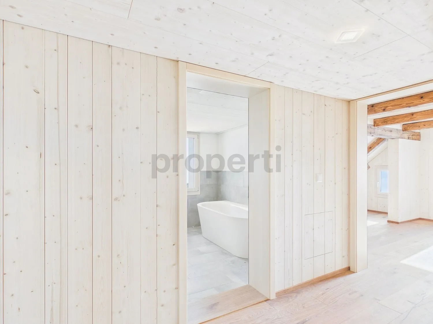 Neu renovierte 7-Zimmer-Maisonette mit grosszügigem Grundriss, Ennetbürgen