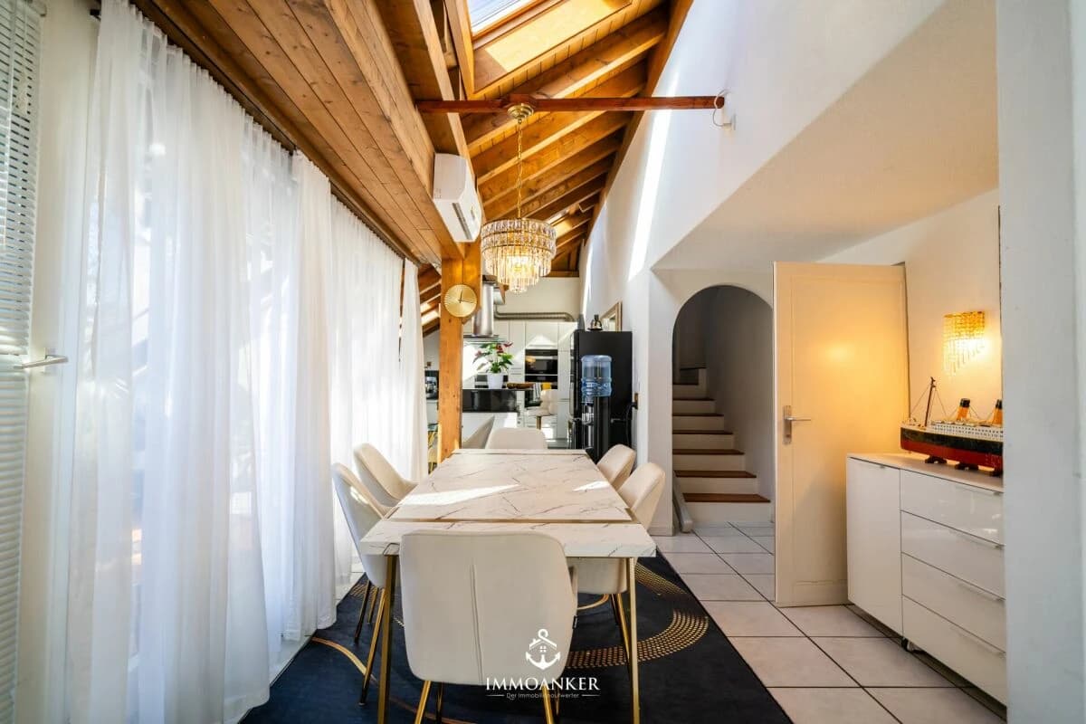 Exklusive 6.5-Zimmer-Dachgeschosswohnung mit Lift direkt in die Wohnung - Seepark Altendorf