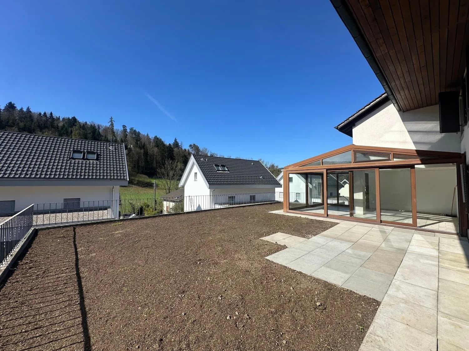 Wohnidylle mit Garten & Wintergarten  3.5-Zimmer-Wohnung