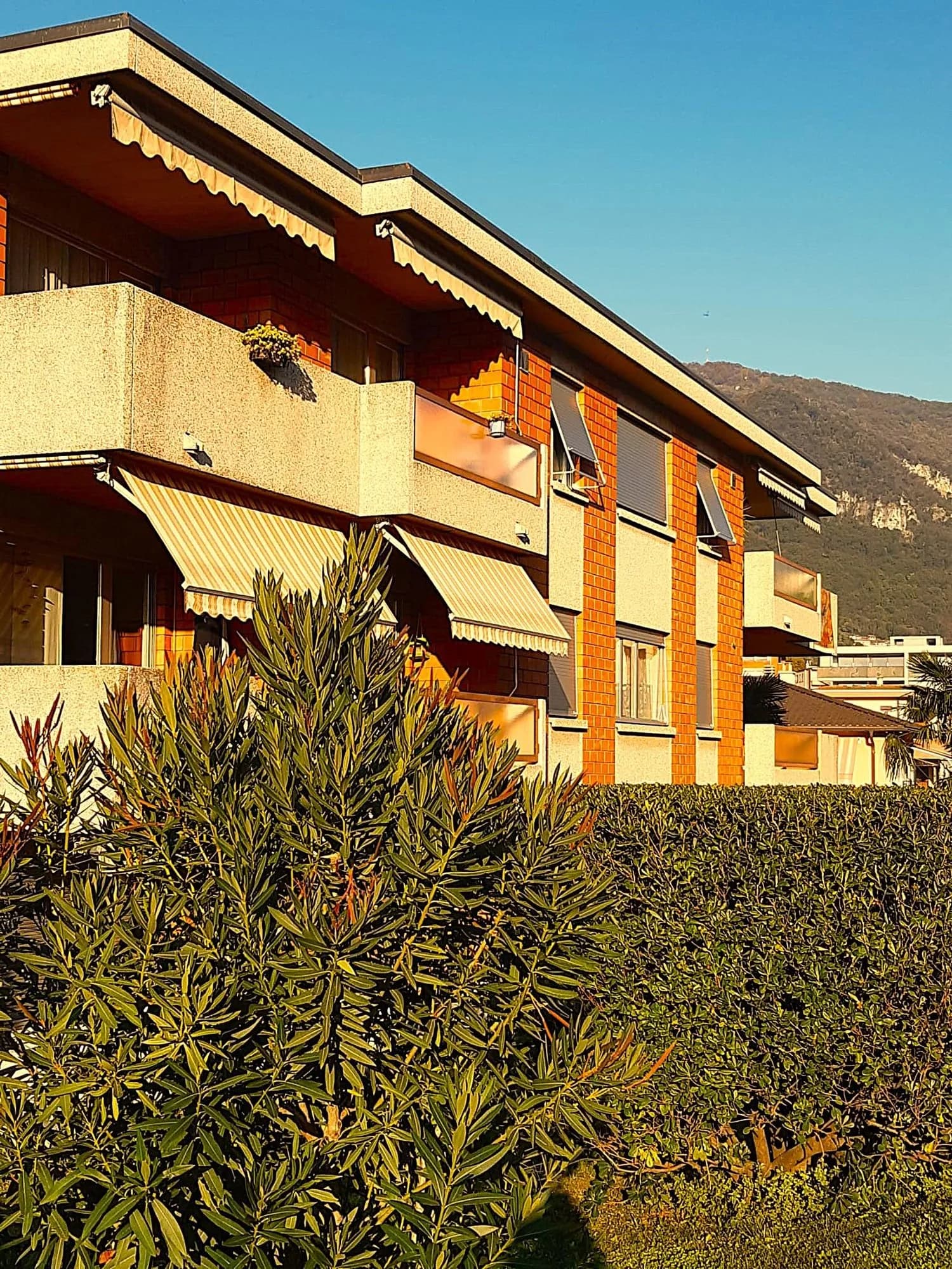 Luminoso appartamento 2,5 in posizione strategica a Mendrisio