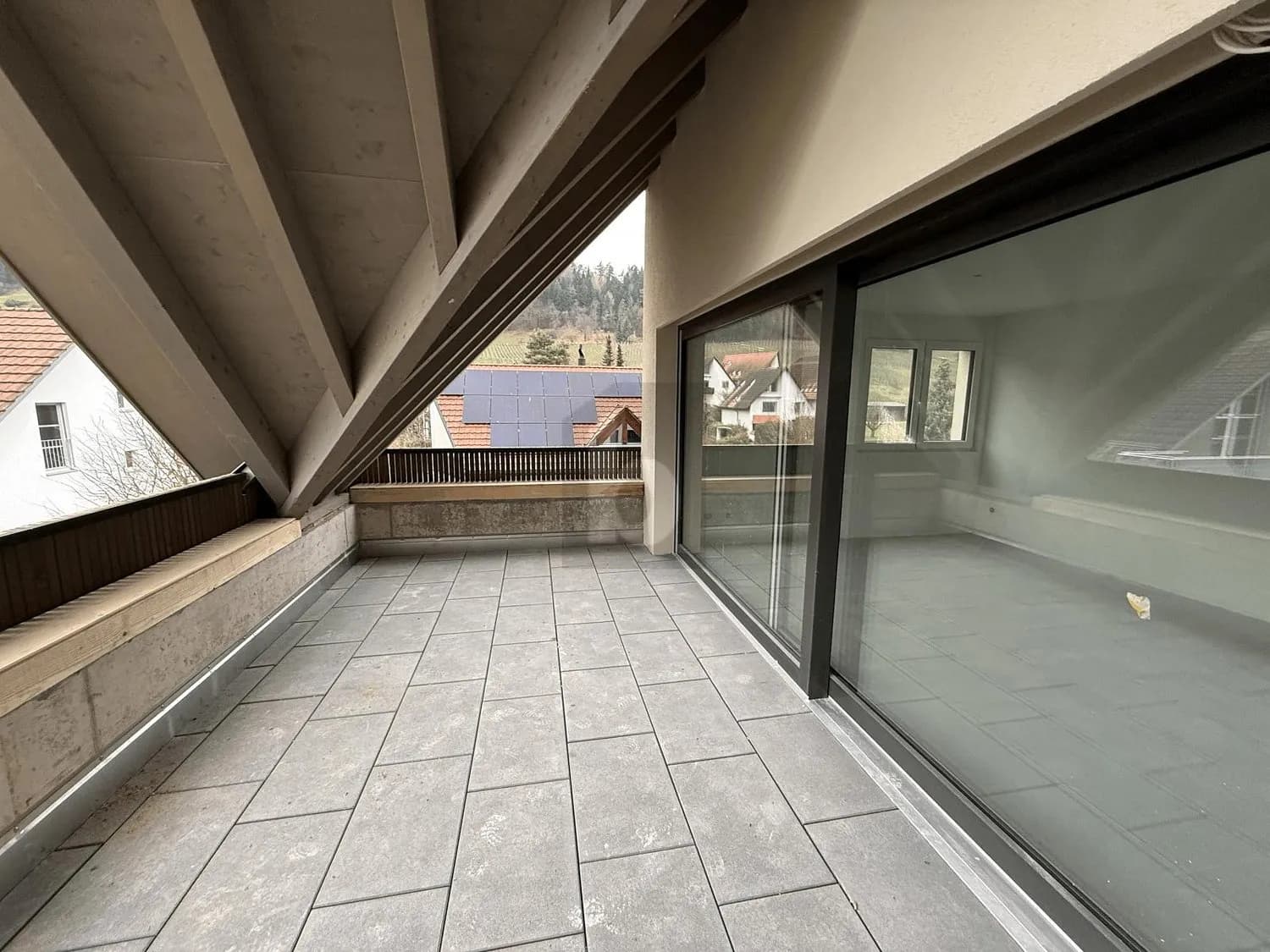 EXKLUSIV MIT GROSSER DACHTERRASSE