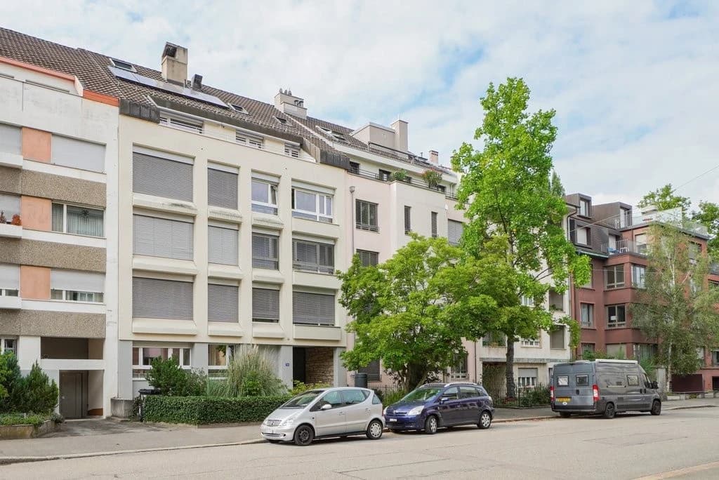 Moderne Wohnung an bevorzugter Lage mit Gartensitzplatz!