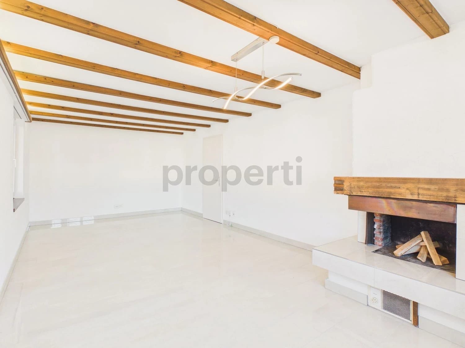 Modernes 5.5-Zimmer-Einfamilienhaus mit Balkon, Freienbach