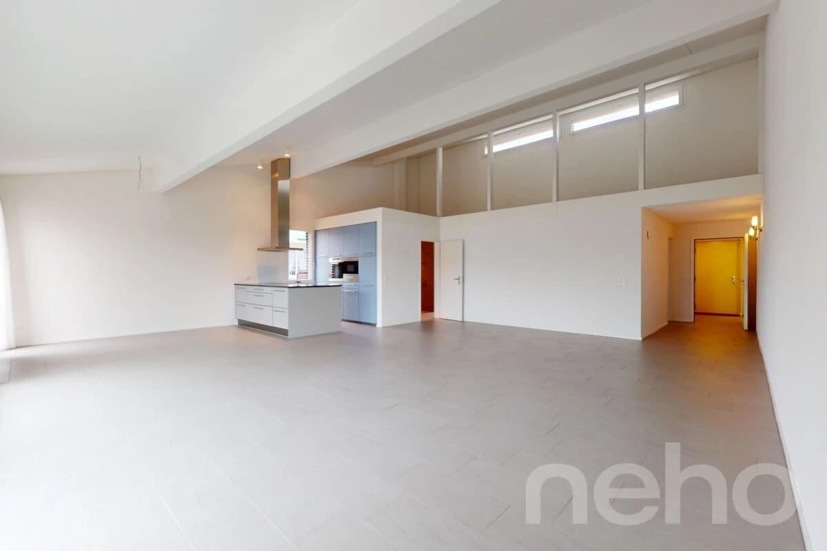 Grosszügiges Doppel- oder Einfamilienhaus mit traumhafter Aussicht