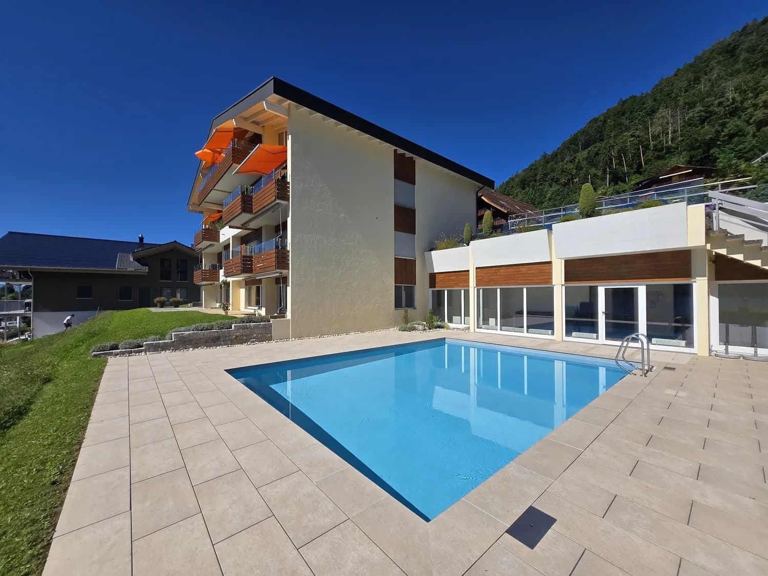 2 ½ Zimmer-Wohnung/Ferien-Wohnung, UG West im Oberhofen am Thunersee!