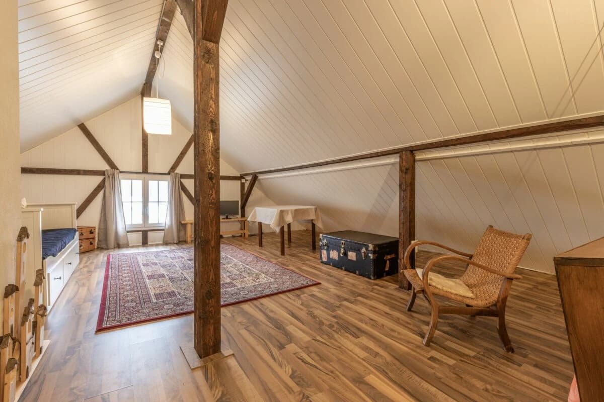 Historisches Juwel: 7-Zimmer-Einfamilienhaus mit vielseitigem Raumangebot