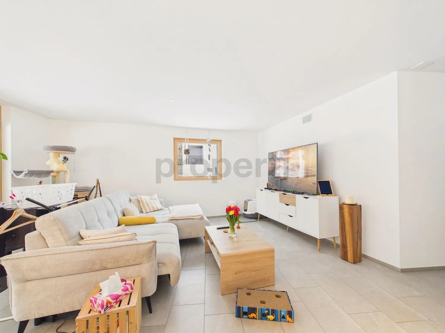 Moderne 3.5-Zimmer-Wohnung mit Minergie-P Standard, Rhäzüns