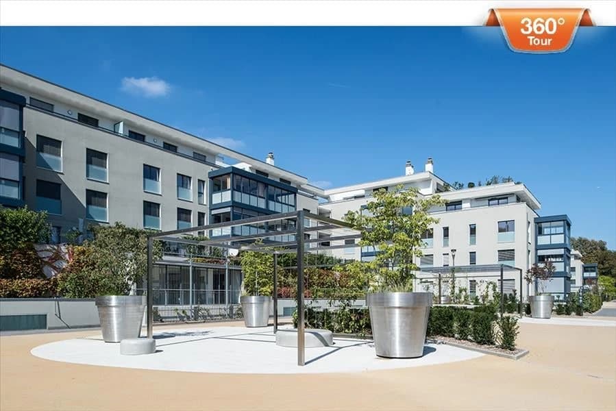 Magnifique appartement ensoleillé de 6.5 pièces au deuxième étage-visite 360°