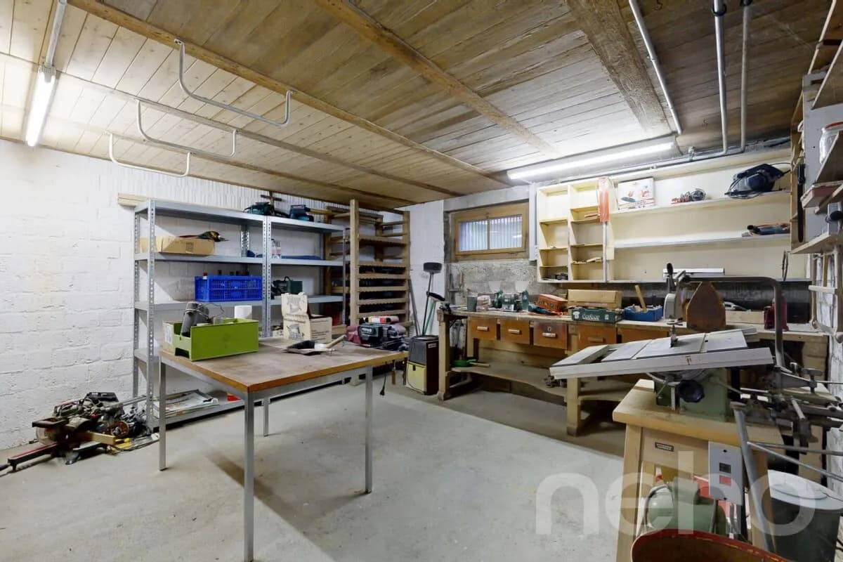 Familienfreundliches Haus mit grossem Garten und Umbaupotential