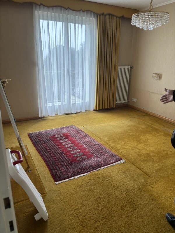 Freistehendes 4-Z' EFH mit grosser Werkstatt & Hobbyraum