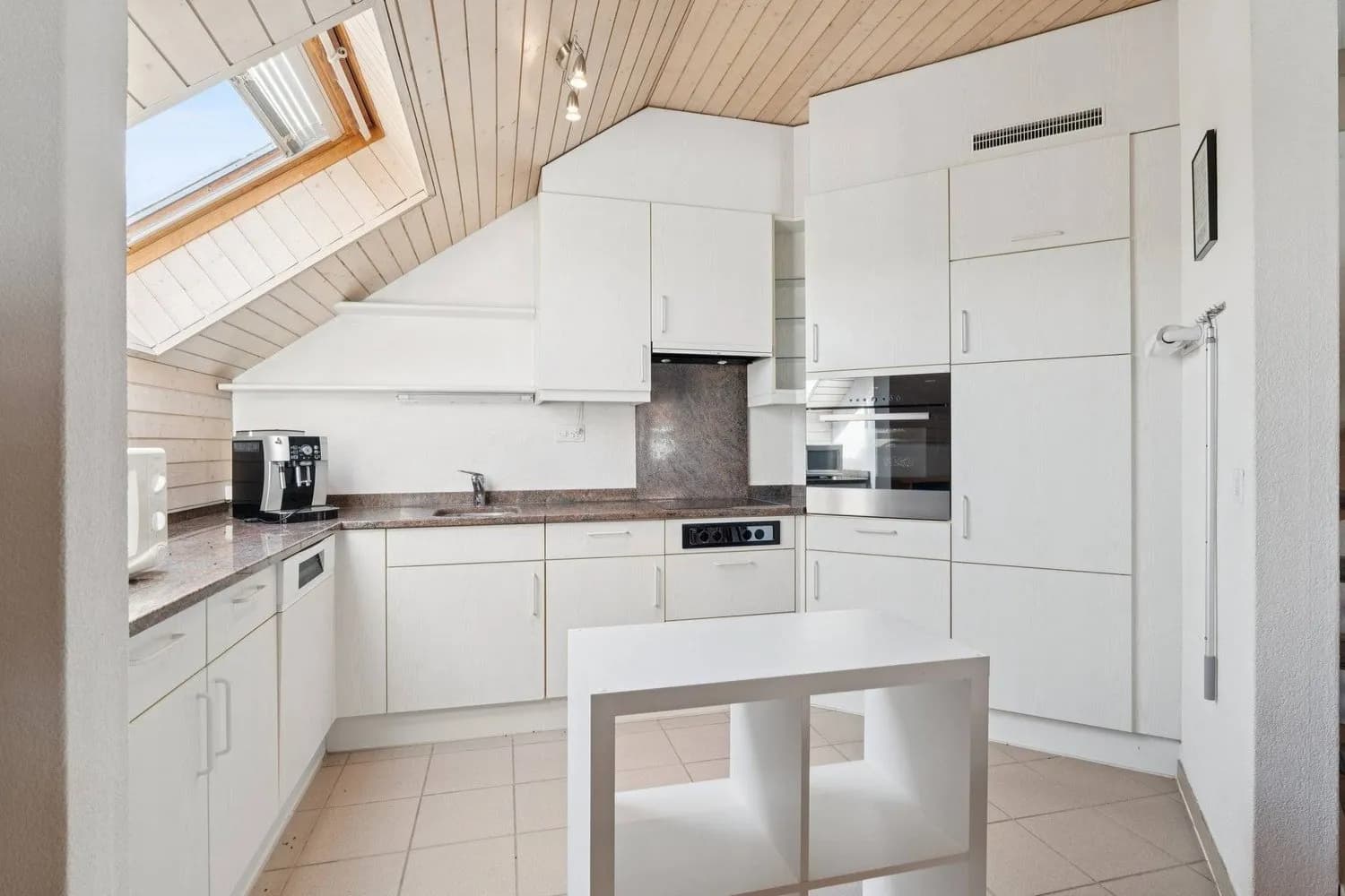 WOHNEN MIT STIL AUF ZWEI ETAGEN