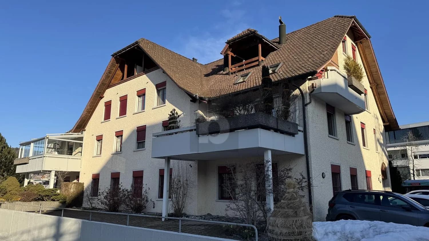 EINLADEND, HELL, IDYLLISCH UND BEQUEM