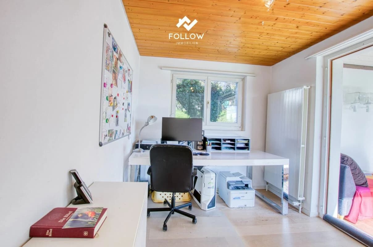 Wohnen mit Weitblick, Zweifamilienhaus an bester Hanglage