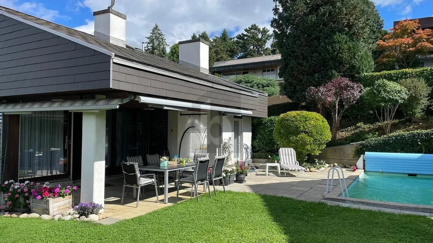 SONNIGE GARTENOASE MIT POOL!