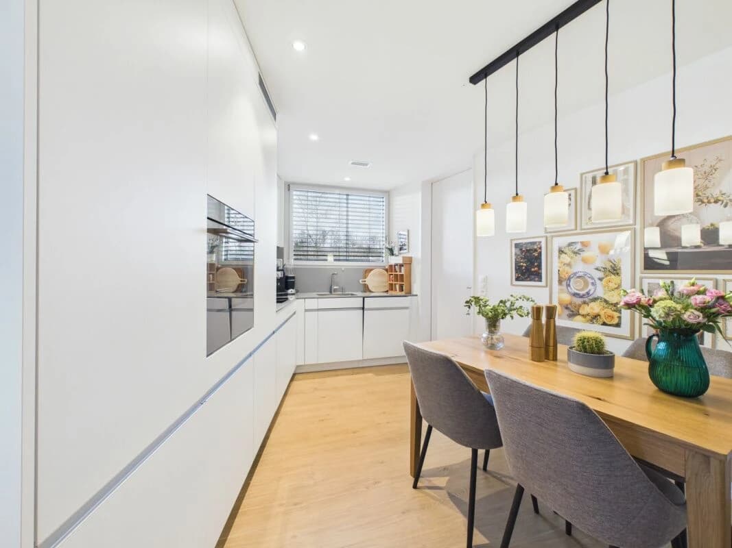 STILVOLLE GARTENWOHNUNG MIT KOMFORT