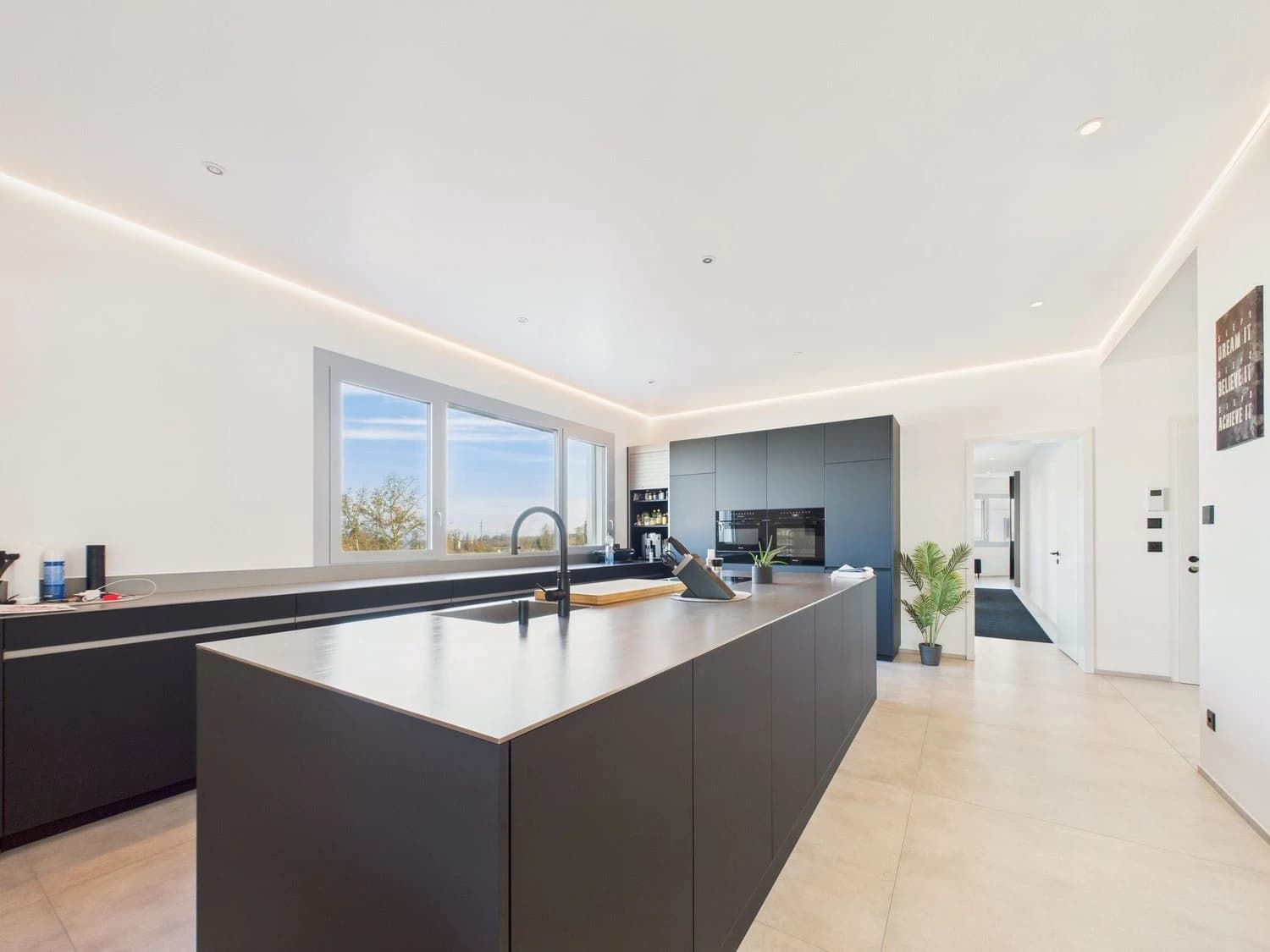 Exklusive 5.5-Zimmer-Neubau-Wohnung mit Kamin, Sauna und Seeblick in Bottighofen