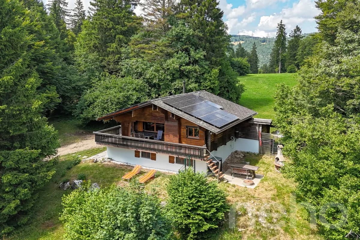 Chalet d?exception avec vue panoramique et exposition plein sud