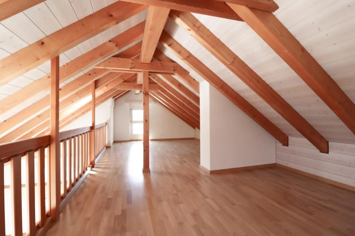 1.5 Zimmerwohnung mit Galerie und Cheminée