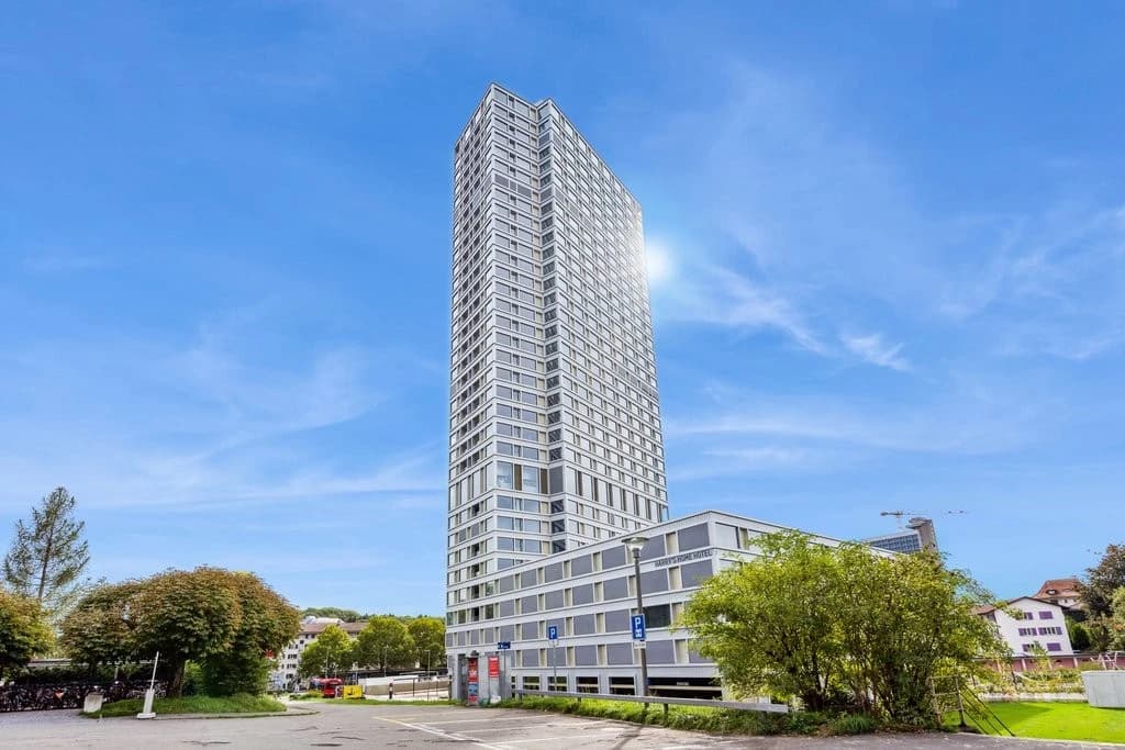 Top.Modern.Einzigartig= Bäretower