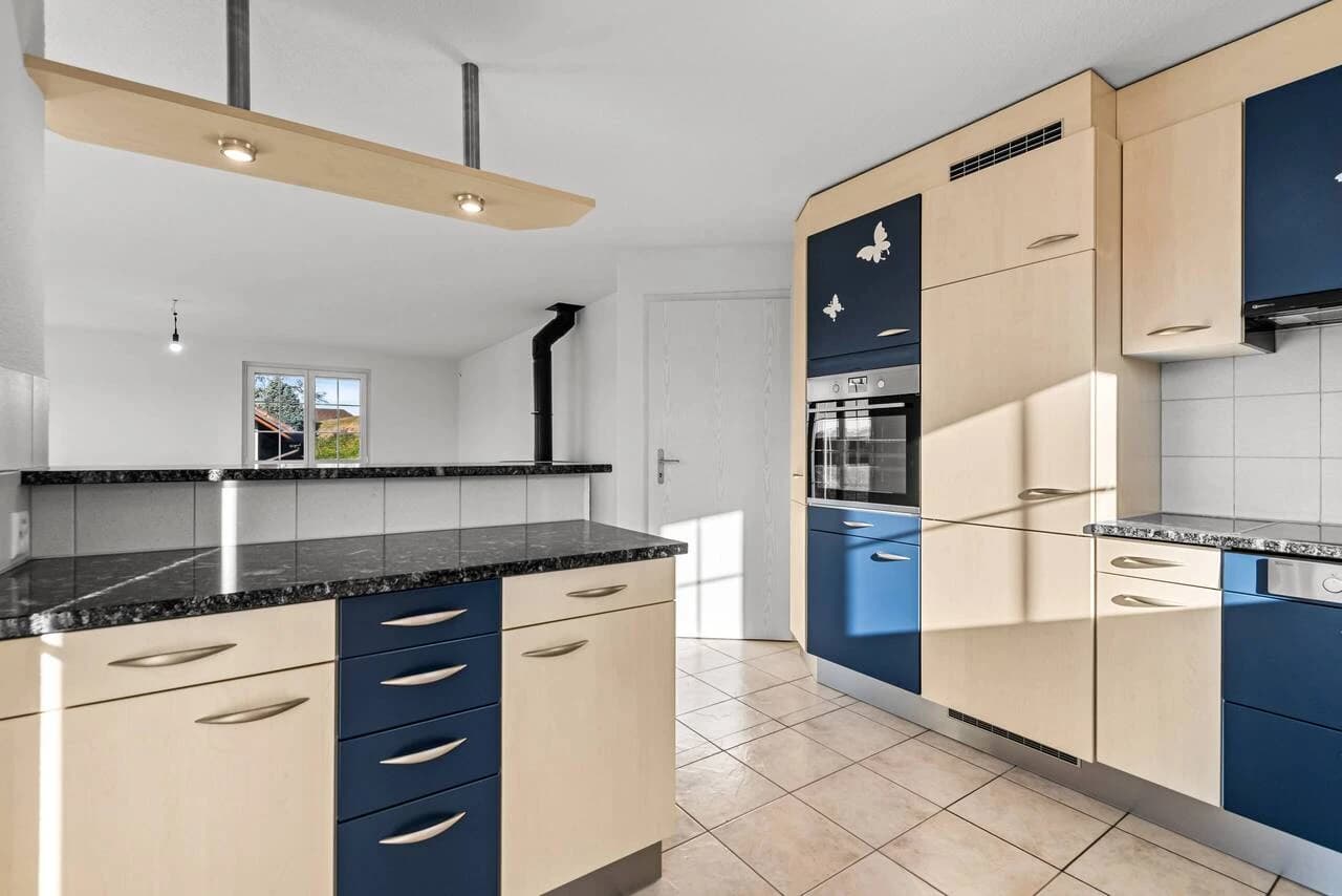 Sonniges Wohnen über der Nebelgrenze mit Pool und Weitsicht