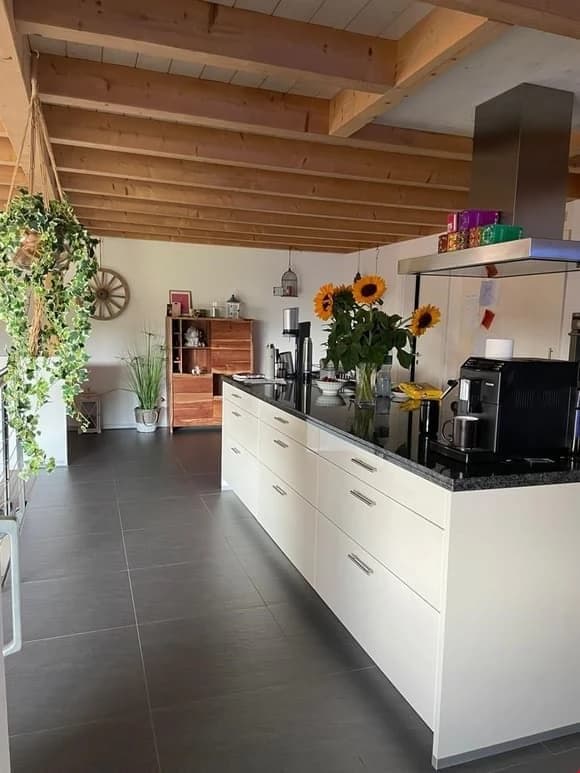 Modern 5.5-Zimmer-Apartment mit Balkon, Cordast