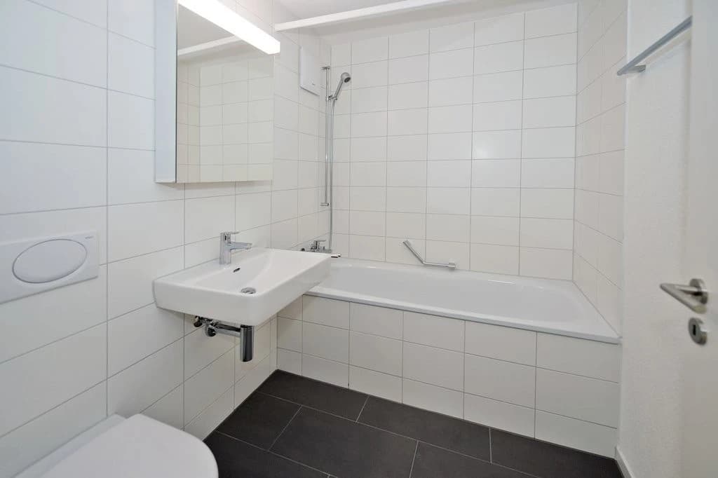 Modern wohnen mit sonnigem Gartensitzplatz!