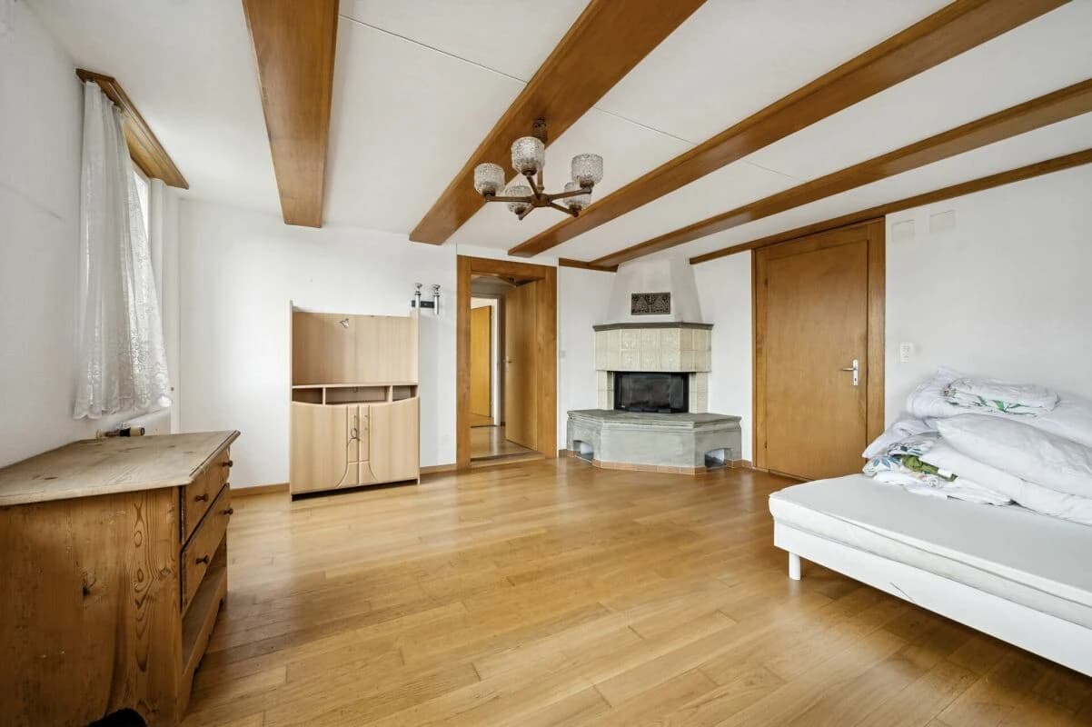 Bauernhaus mit Wohnraum, Ökonomieteil und Entwicklungspotenzial