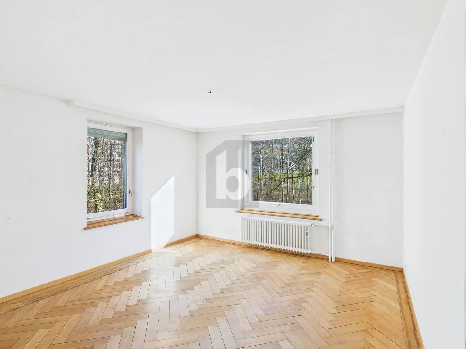 ZENTRAL, RUHIG, GRÜN UND LICHTDURCHFLUTET