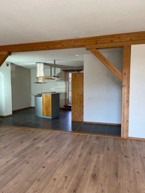 Neu renovierte 4.5-Zimmer-Wohnung mit Balkon, Münchenwiler