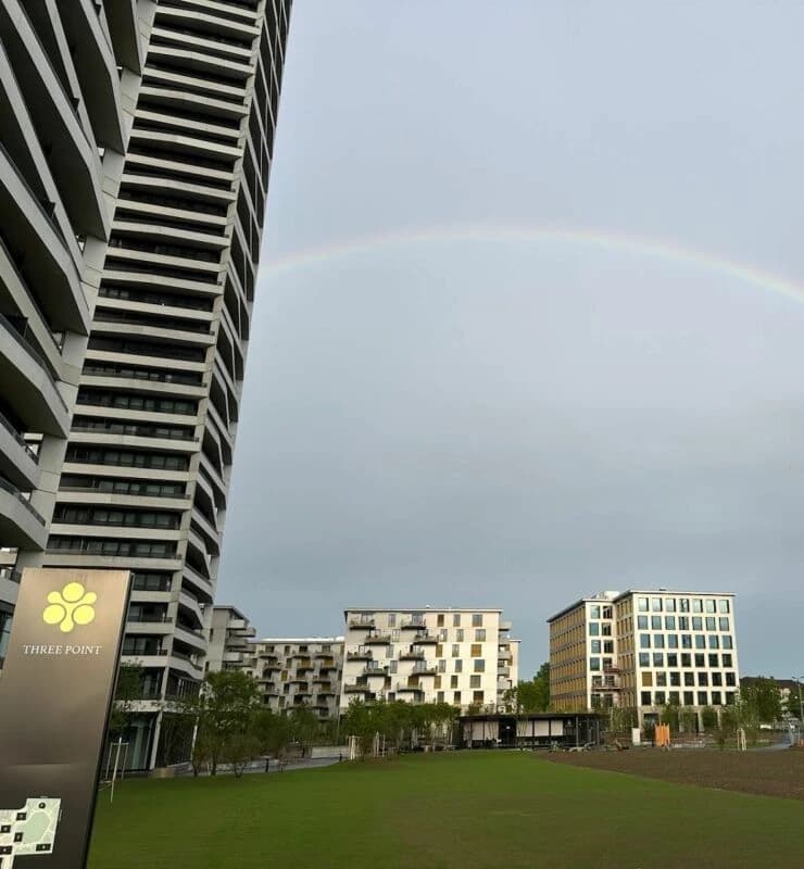Exklusive 5.5-Zimmer-Wohnung im 33 Obergeschoss des West Towers Three Point