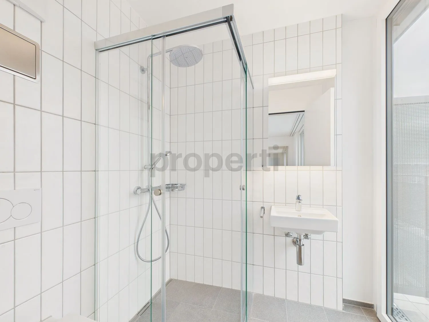 Moderne 3.5-Zimmer-Wohnung mit Balkon, Basel