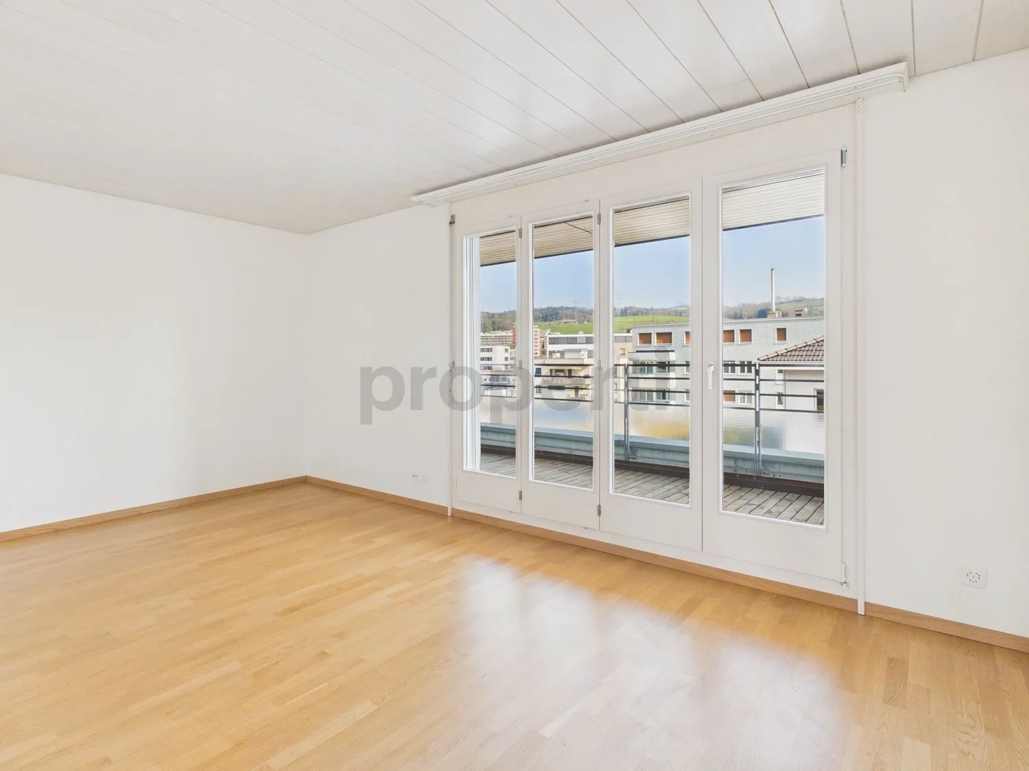 Einzigartige 4.5-Zimmer-Maisonette Wohnung mit mehreren Balkonen in Zug