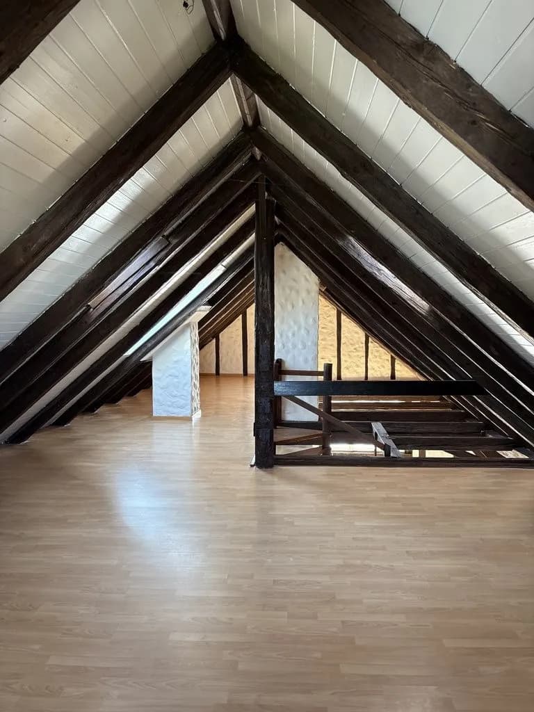 Charmante Wohnung mit Balken - befristet bis 30.06.2026